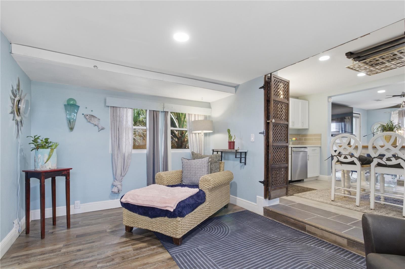 Image 22 of 31 For 4831 Fairfield Avenue S