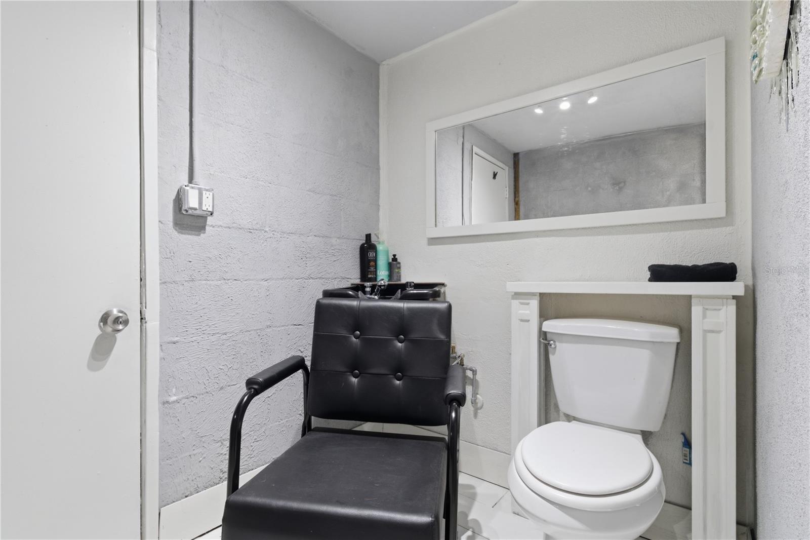 Image 24 of 31 For 4831 Fairfield Avenue S