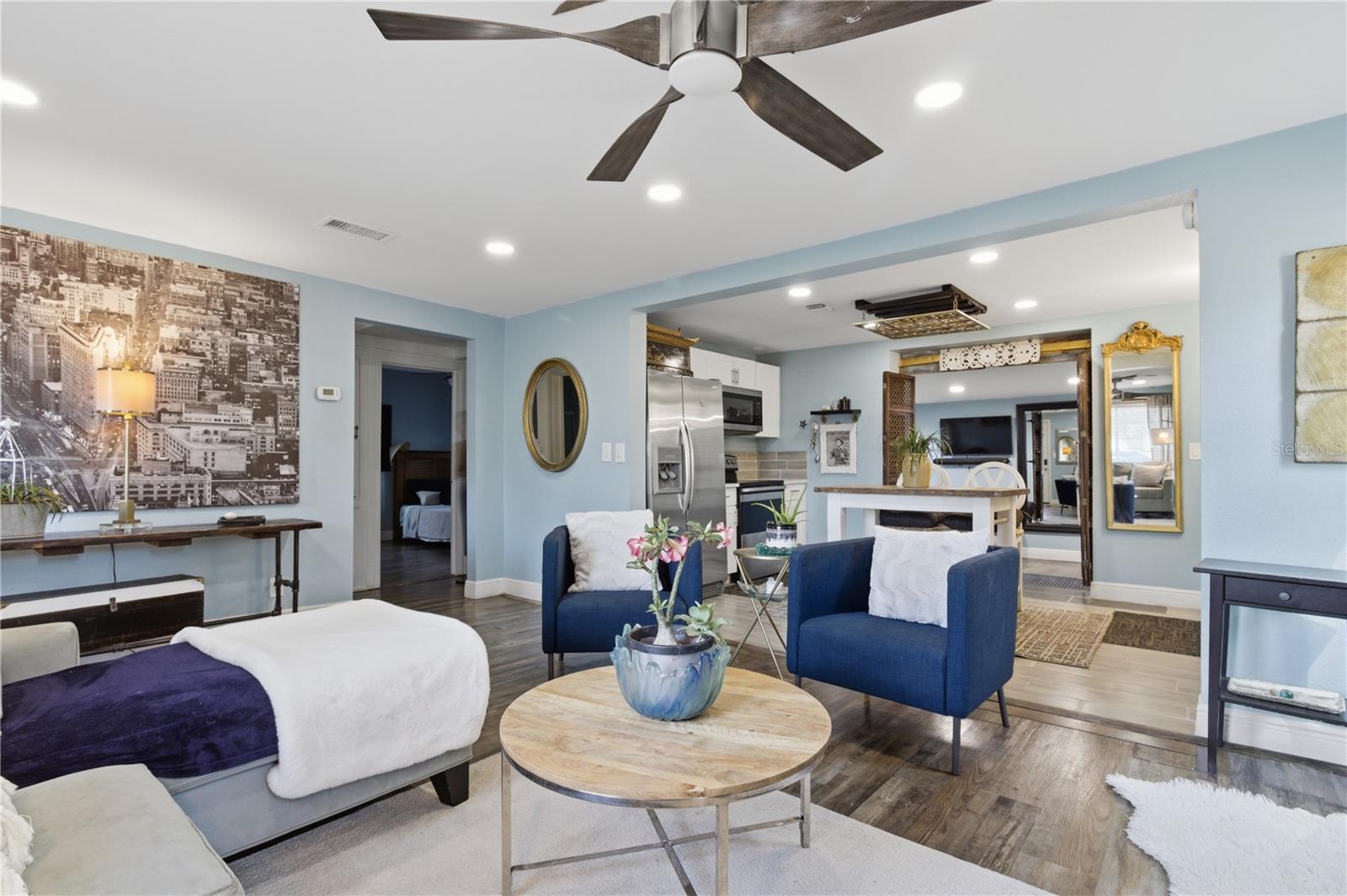 Image 9 of 31 For 4831 Fairfield Avenue S