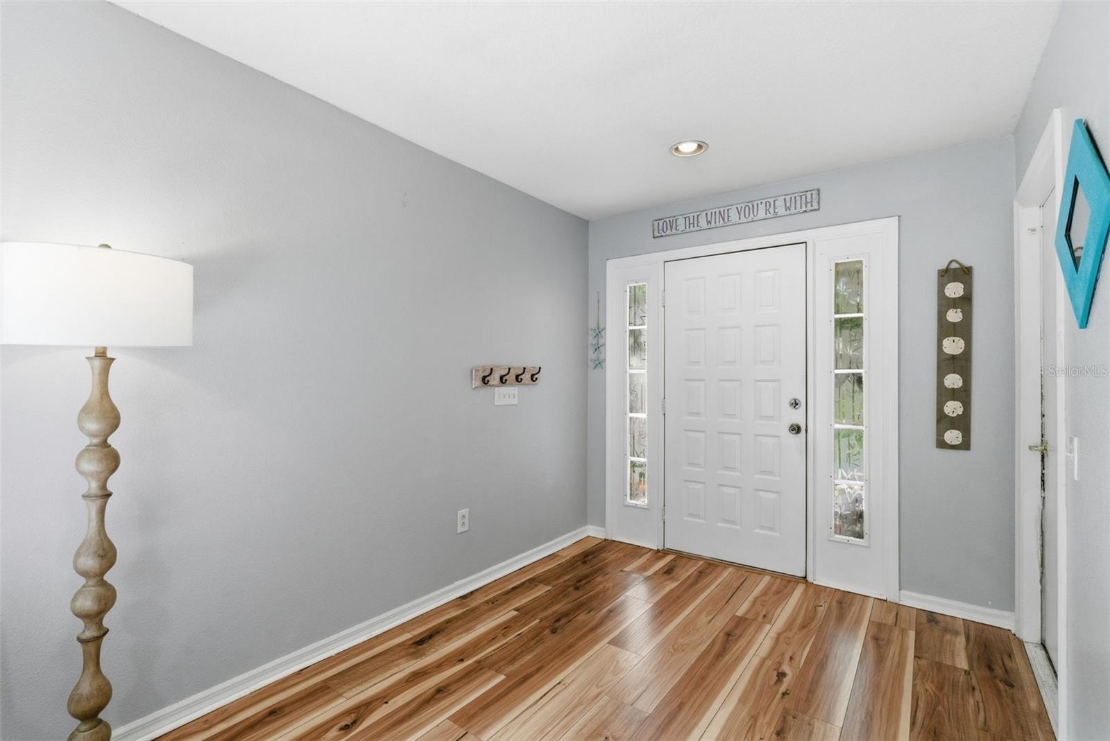 Image 8 of 41 For 5805 Meadowpark Place