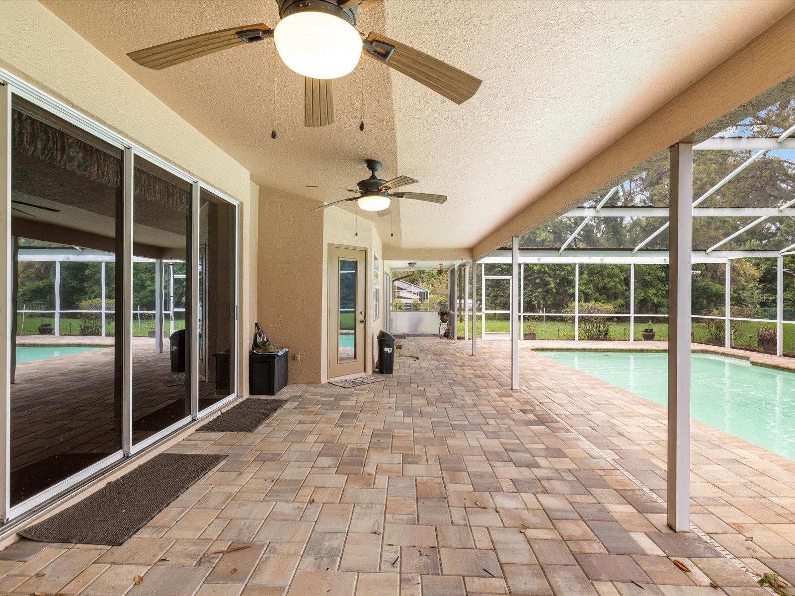 Image 40 of 63 For 18602 Winding Oaks Boulevard