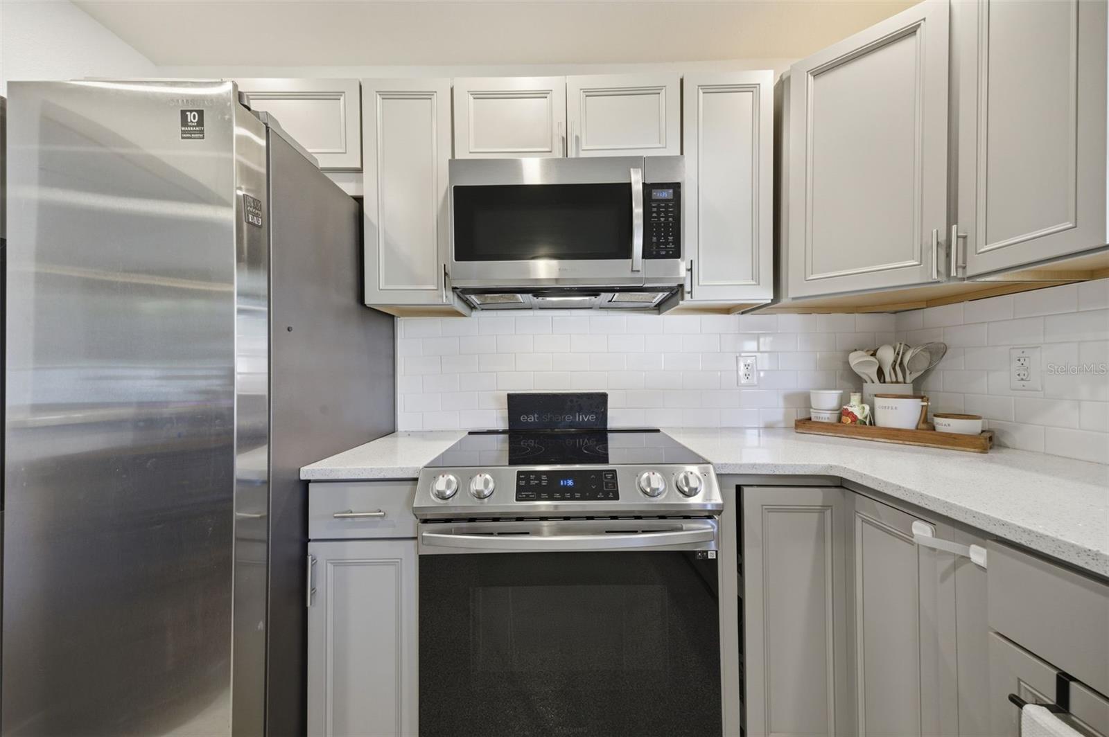 Image 10 of 27 For 720 Locust Street