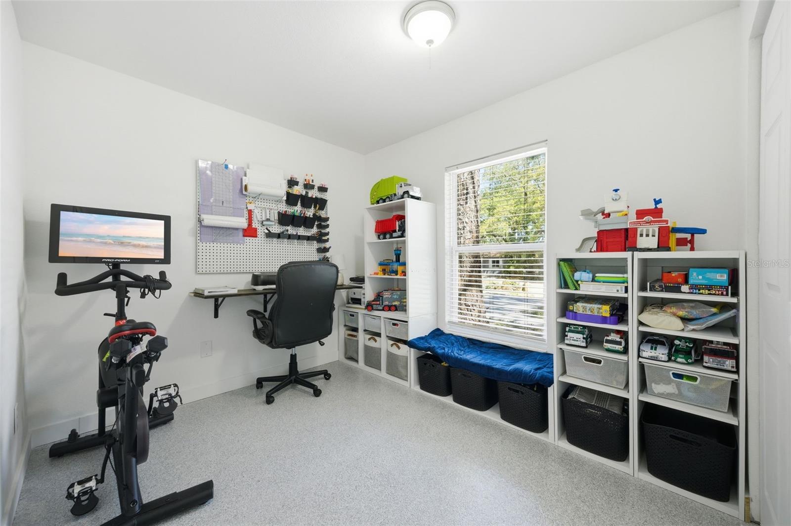 Image 14 of 27 For 720 Locust Street