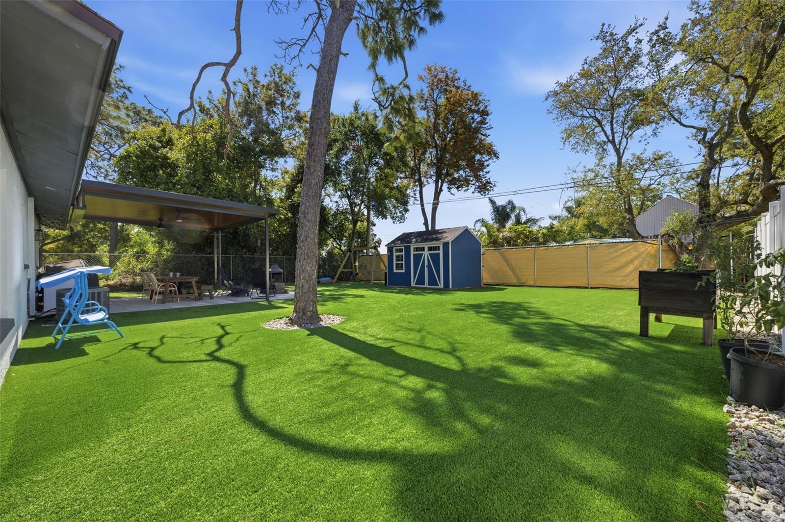 Image 18 of 27 For 720 Locust Street