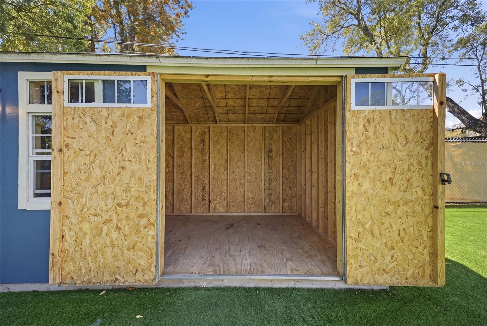 Image 25 of 27 For 720 Locust Street