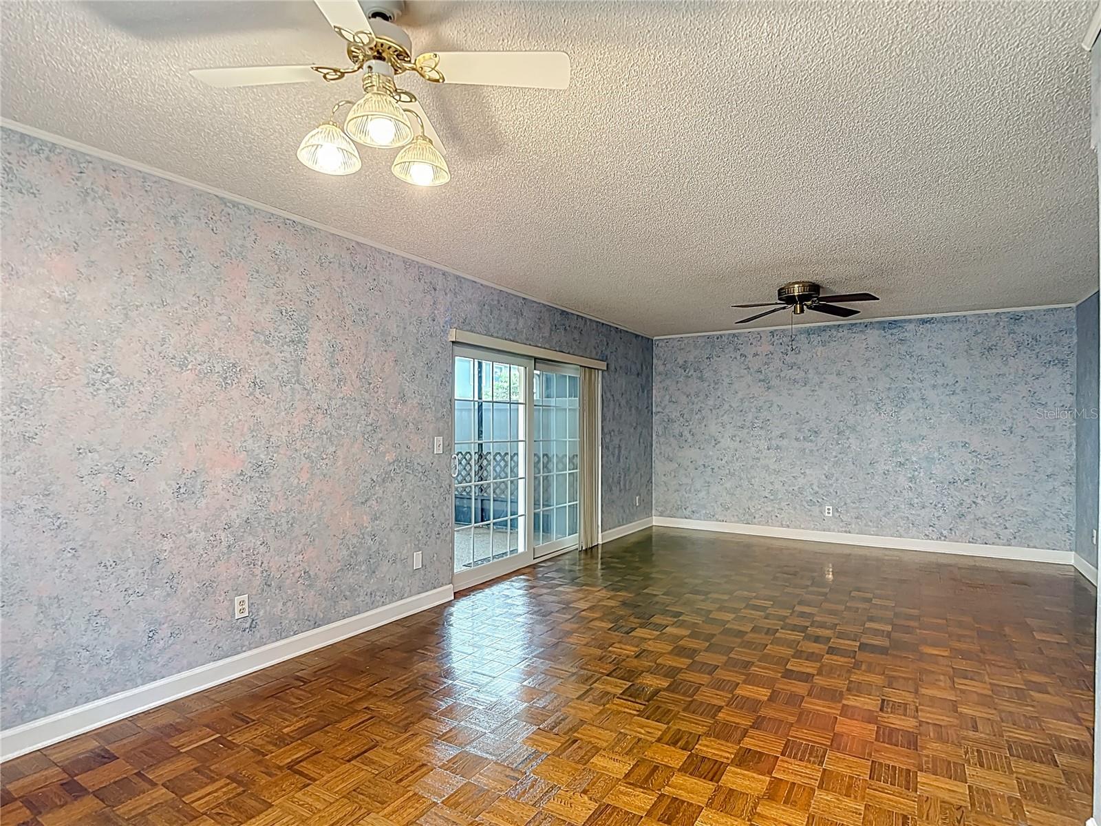 Image 15 of 53 For 16851 Le Clare Shores Drive