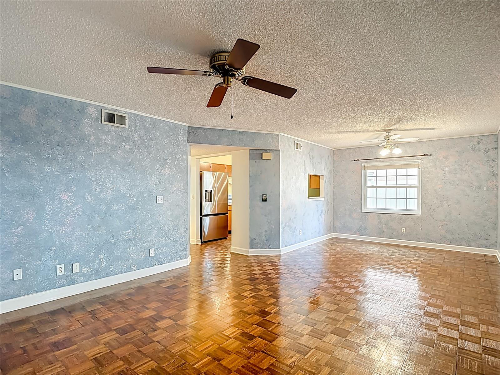 Image 16 of 53 For 16851 Le Clare Shores Drive