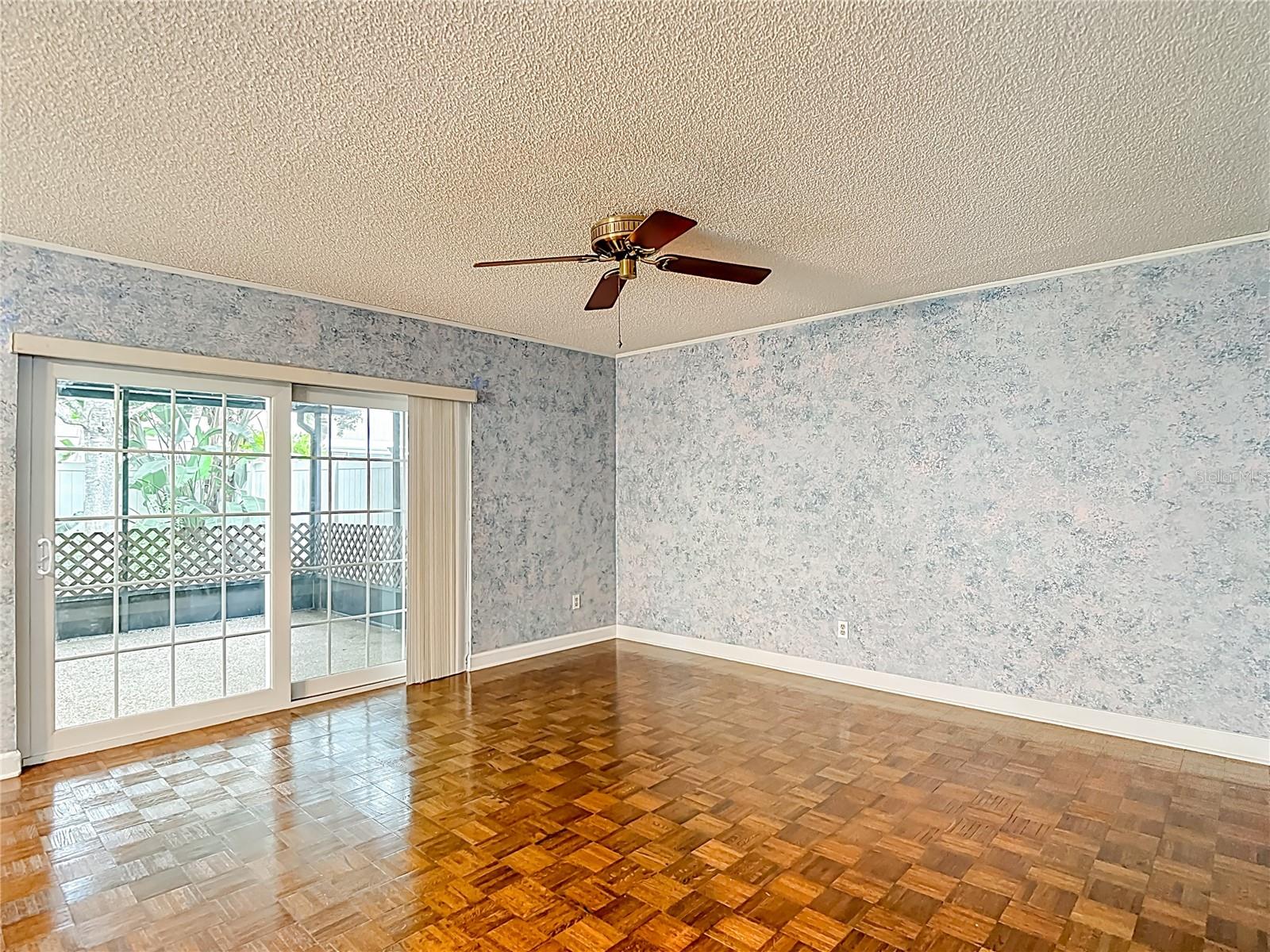 Image 18 of 53 For 16851 Le Clare Shores Drive