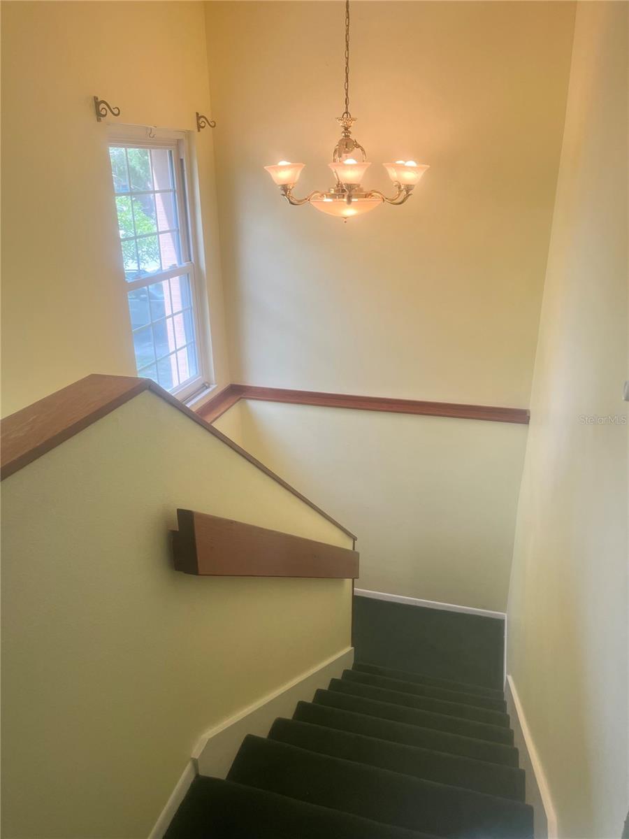 Image 21 of 53 For 16851 Le Clare Shores Drive