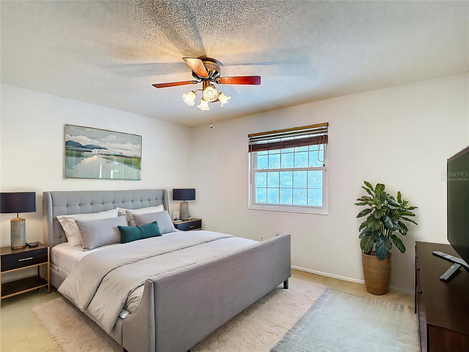 Image 27 of 53 For 16851 Le Clare Shores Drive