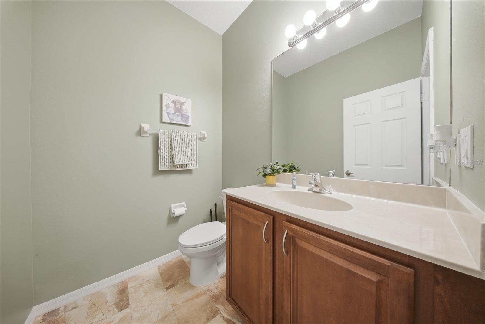 Listing photo id 16 for 20115 Indian Rosewood Drive