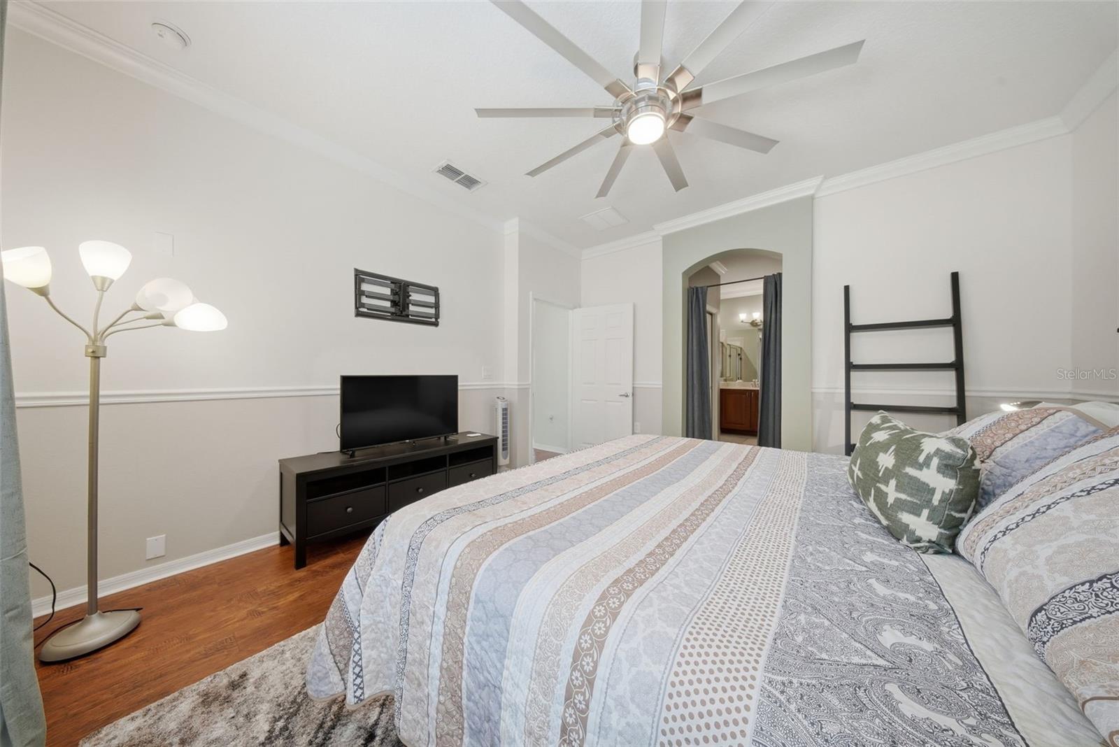 Listing photo id 19 for 20115 Indian Rosewood Drive