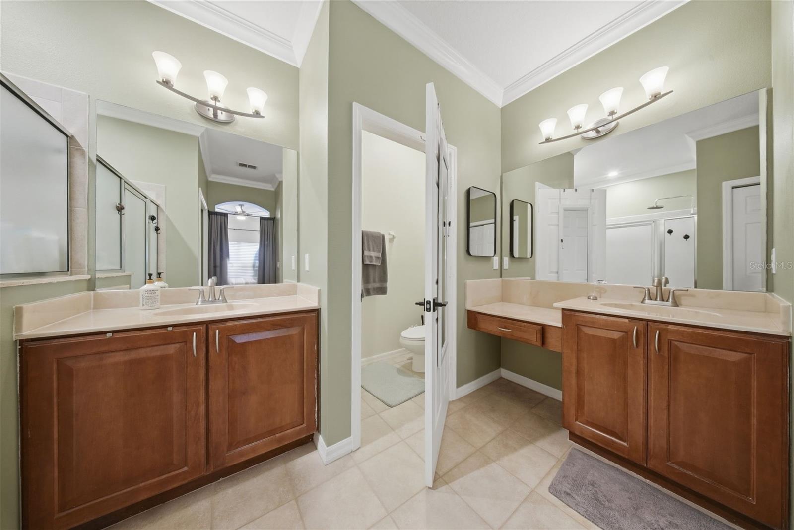 Listing photo id 20 for 20115 Indian Rosewood Drive