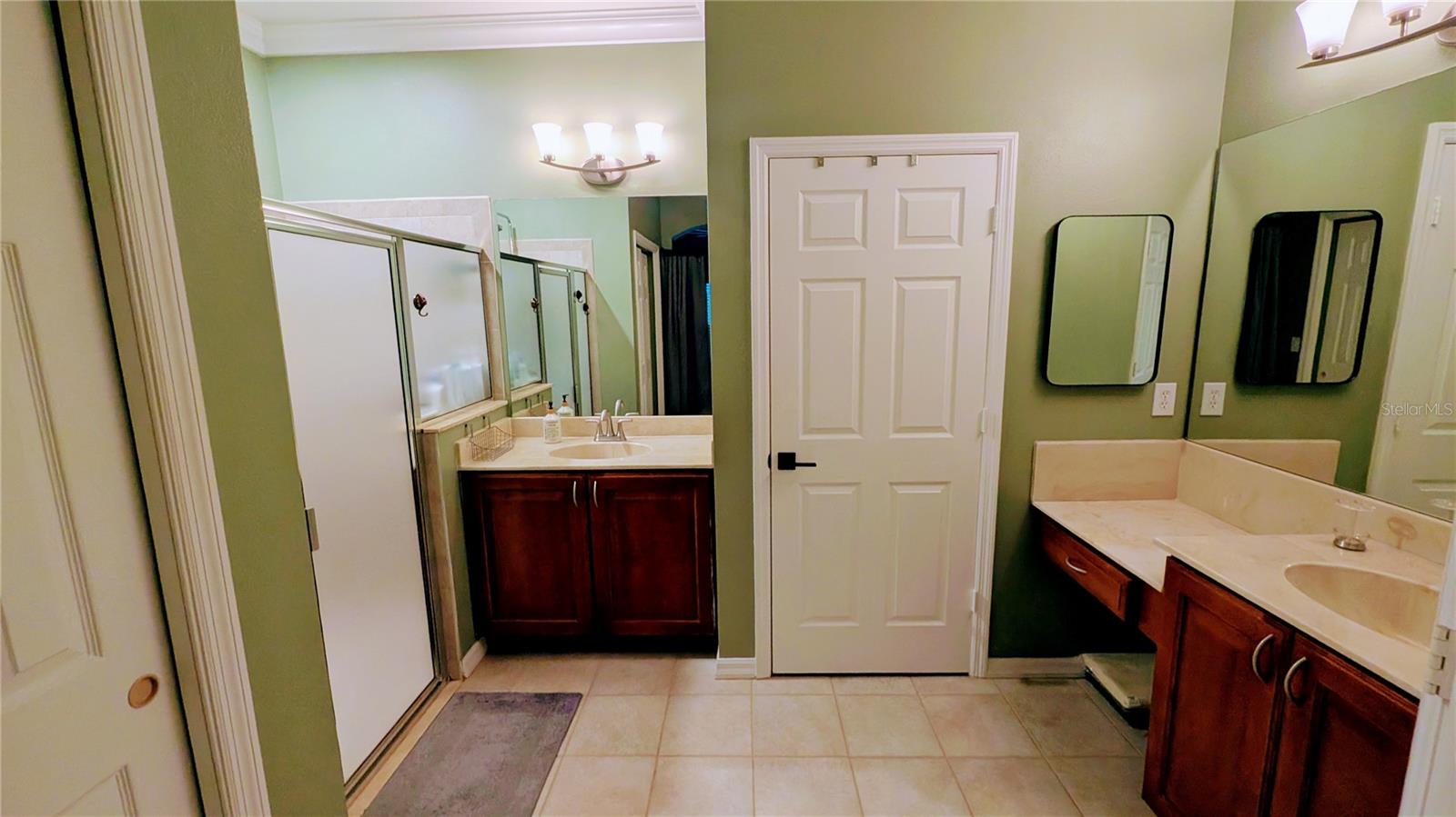 Listing photo id 26 for 20115 Indian Rosewood Drive