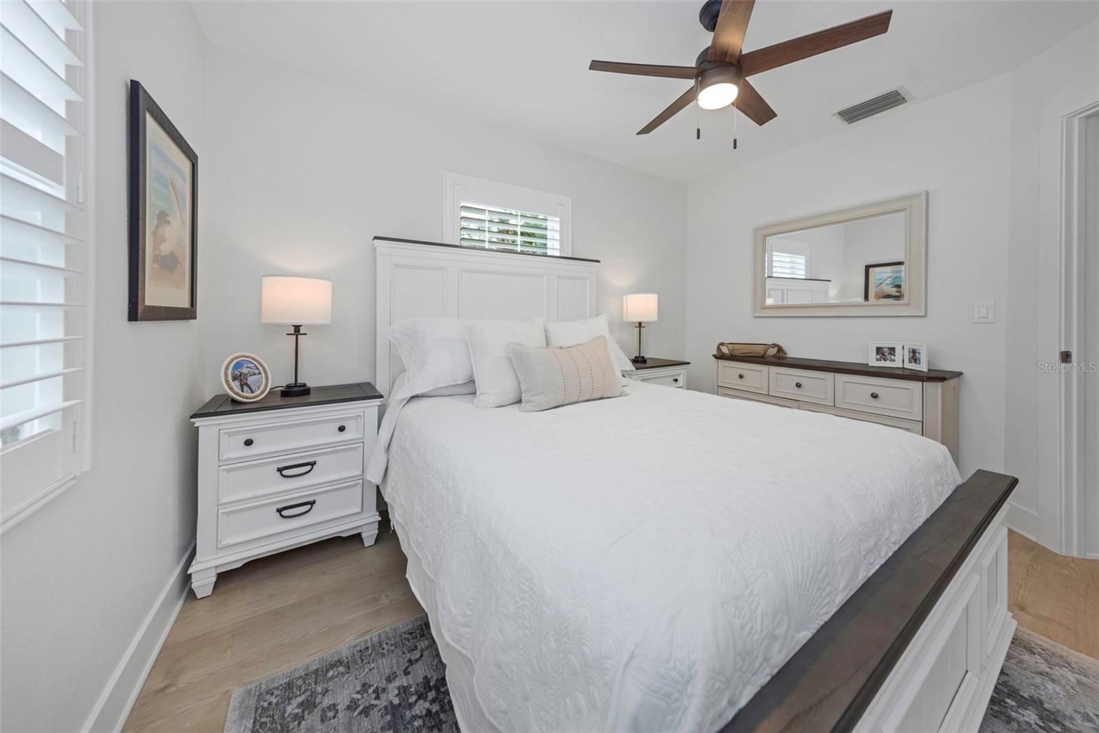 Image 20 of 42 For 550 80th Avenue