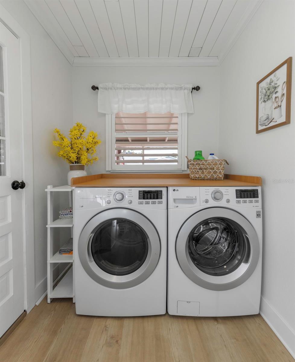 Image 28 of 42 For 550 80th Avenue