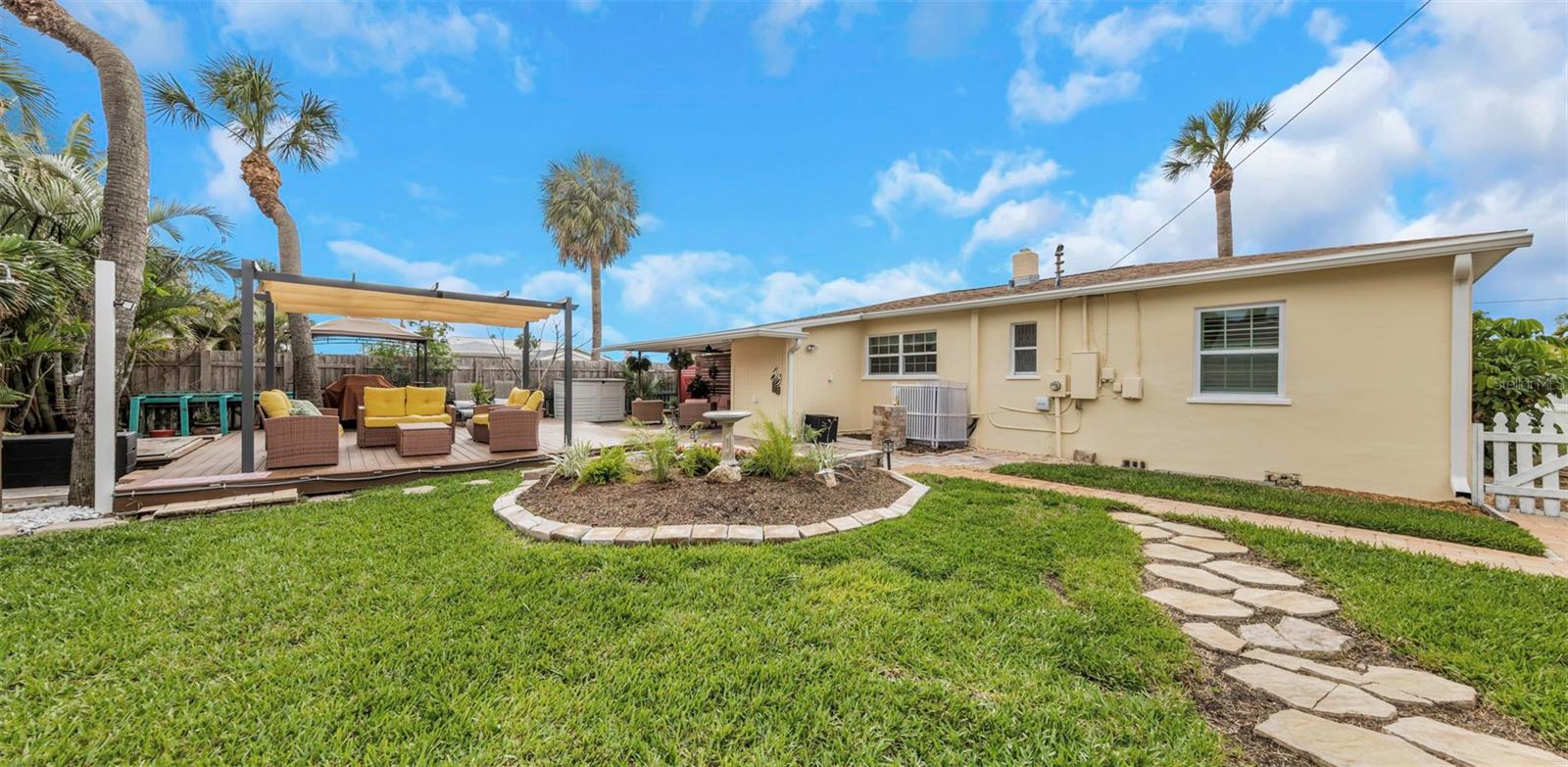 Image 37 of 42 For 550 80th Avenue