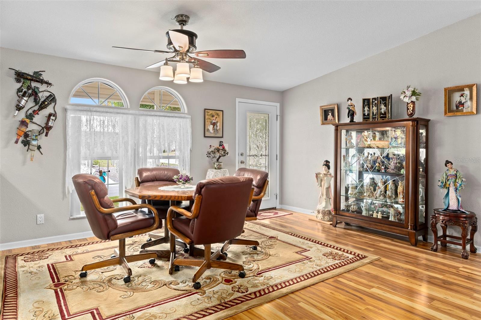 Image 10 of 56 For 7340 Devine Avenue