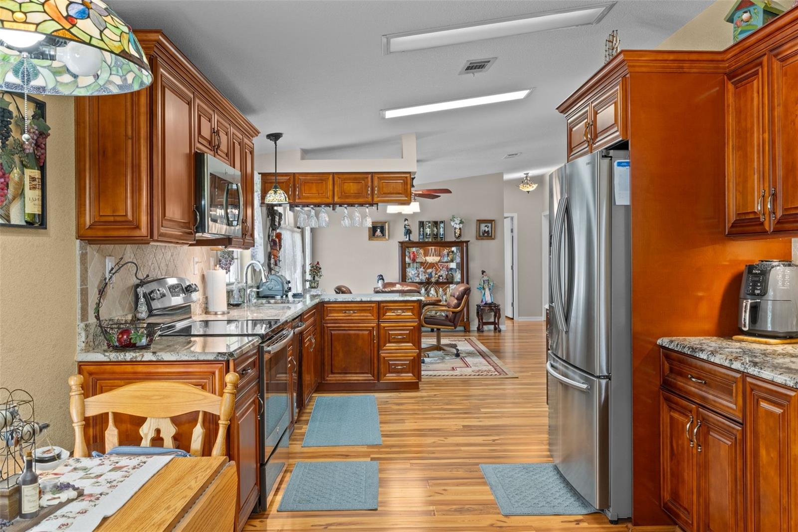 Image 17 of 56 For 7340 Devine Avenue