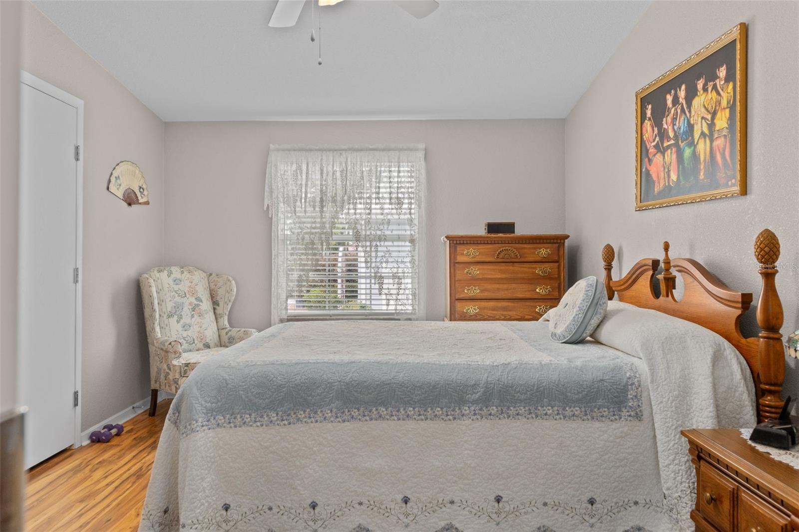 Image 21 of 56 For 7340 Devine Avenue