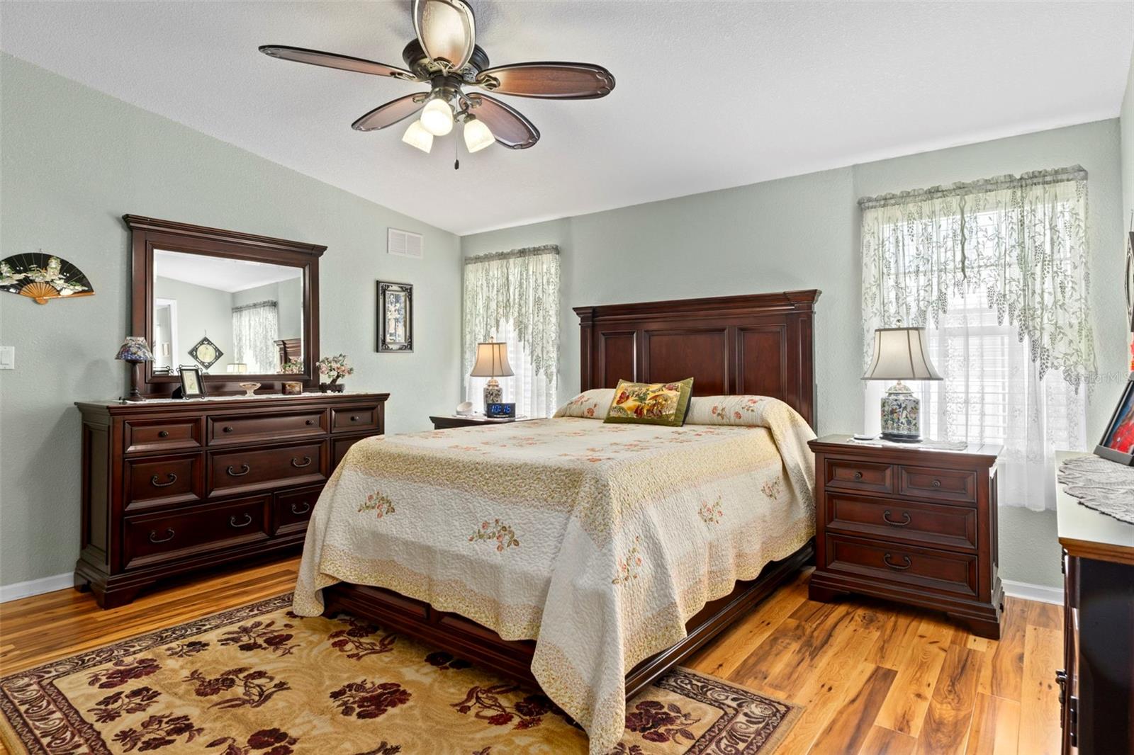 Image 27 of 56 For 7340 Devine Avenue