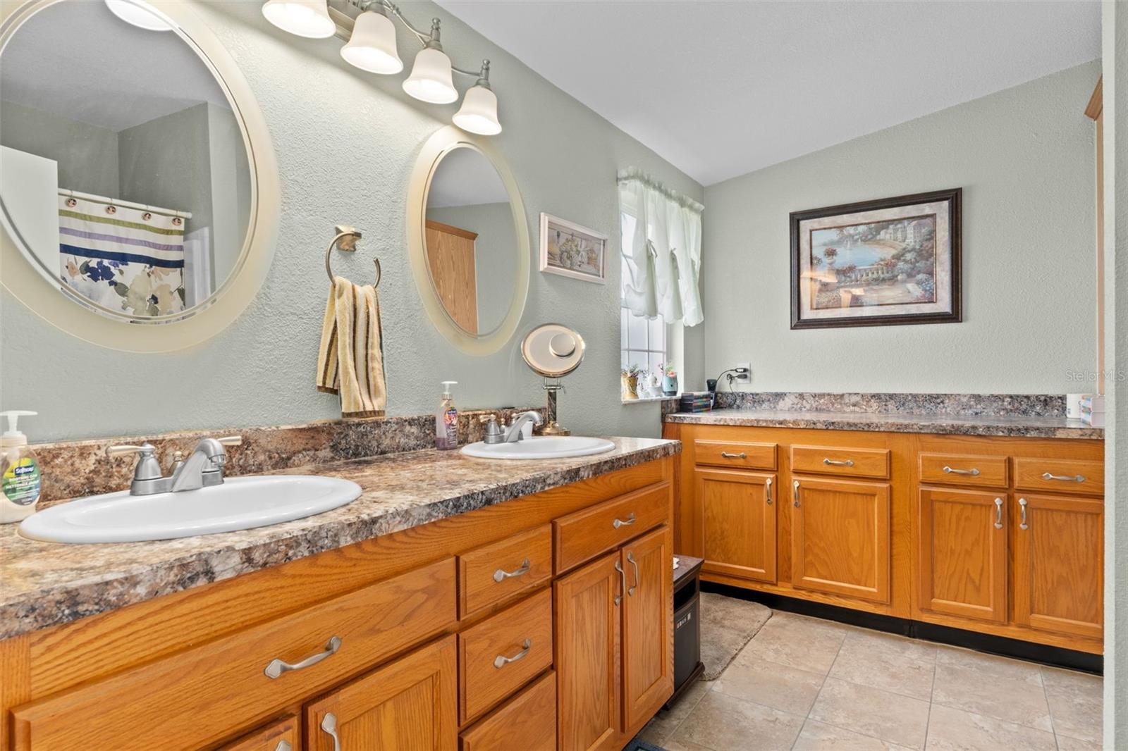 Image 29 of 56 For 7340 Devine Avenue