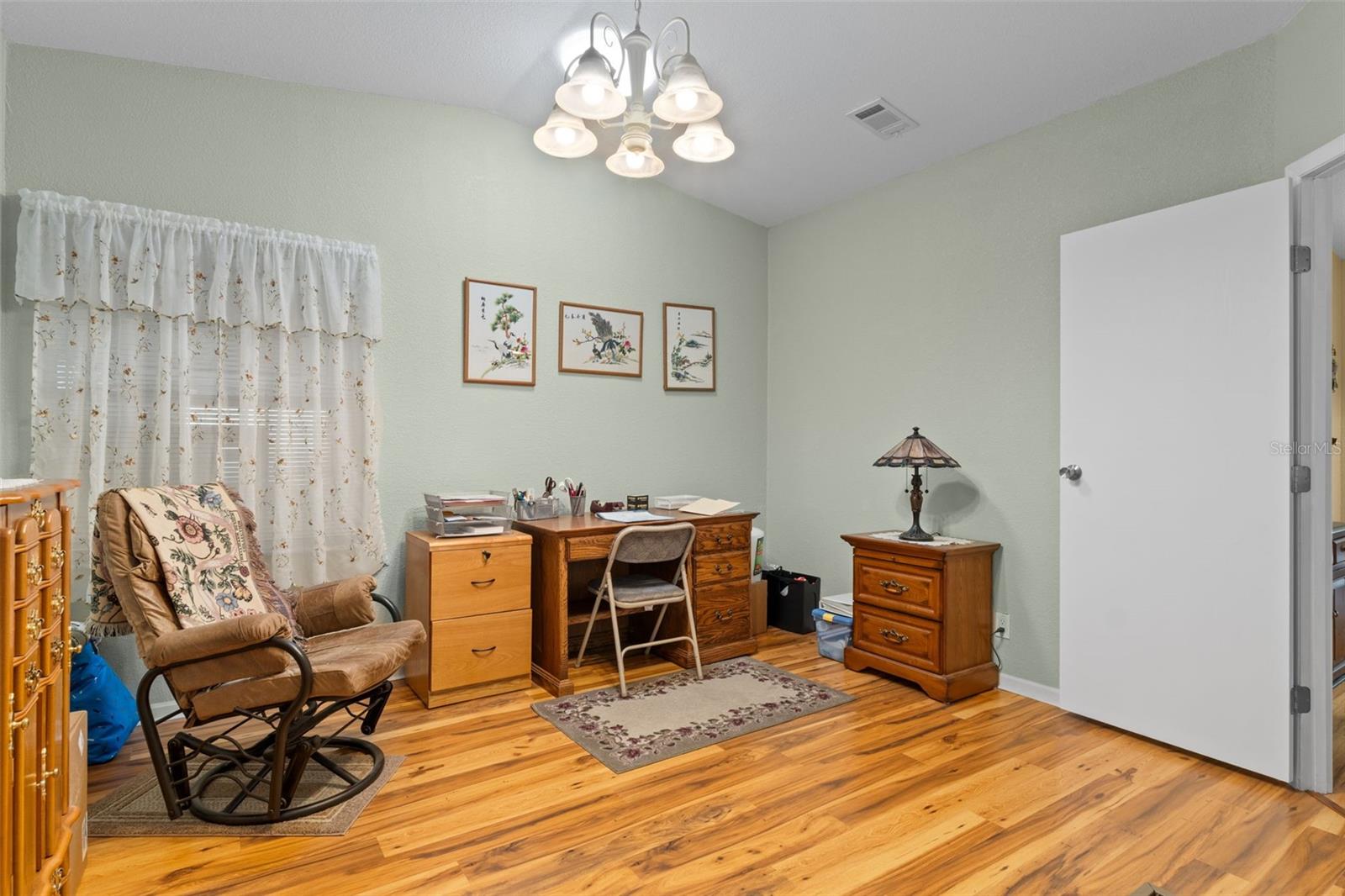 Image 33 of 56 For 7340 Devine Avenue