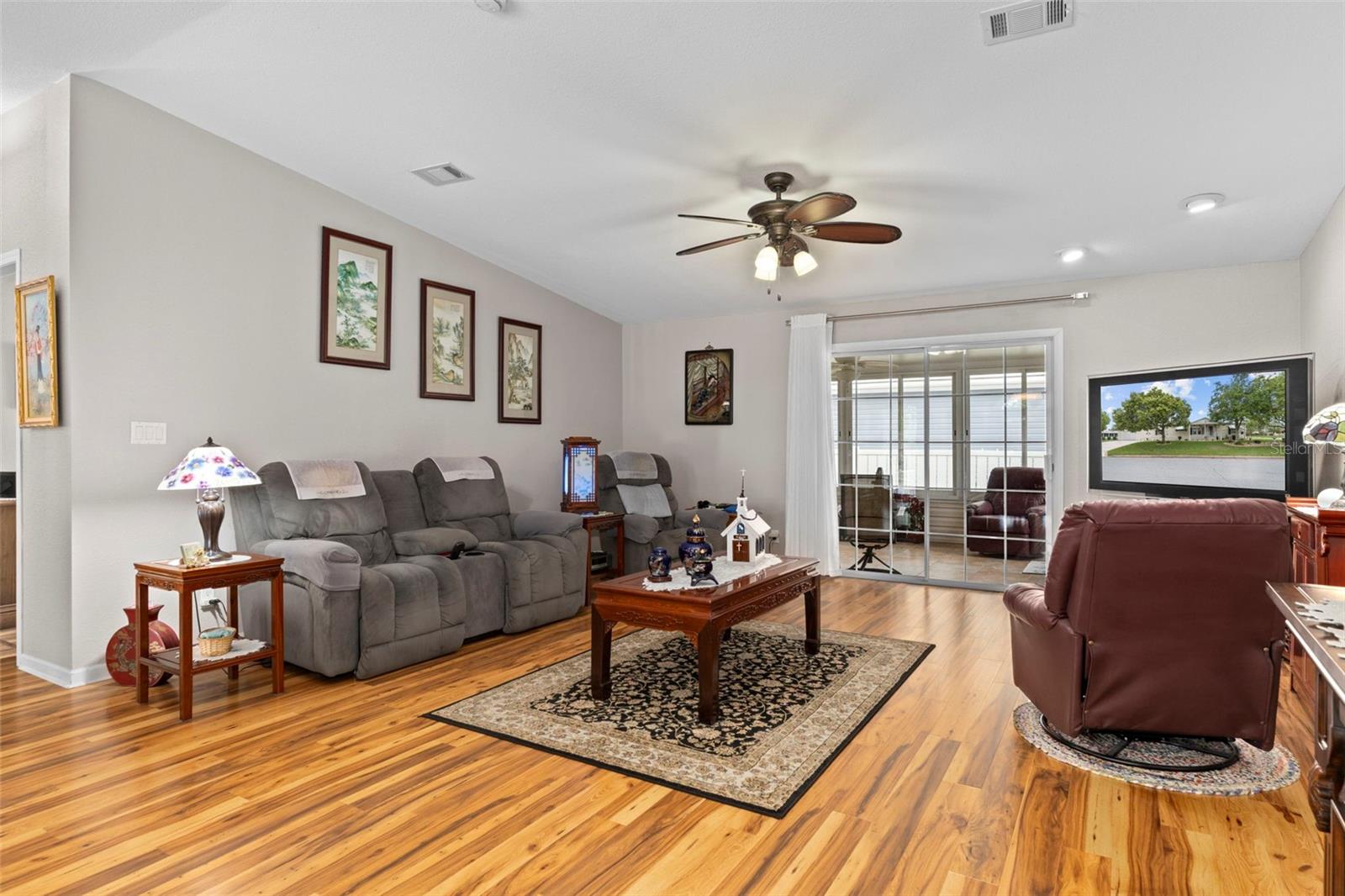 Image 8 of 56 For 7340 Devine Avenue