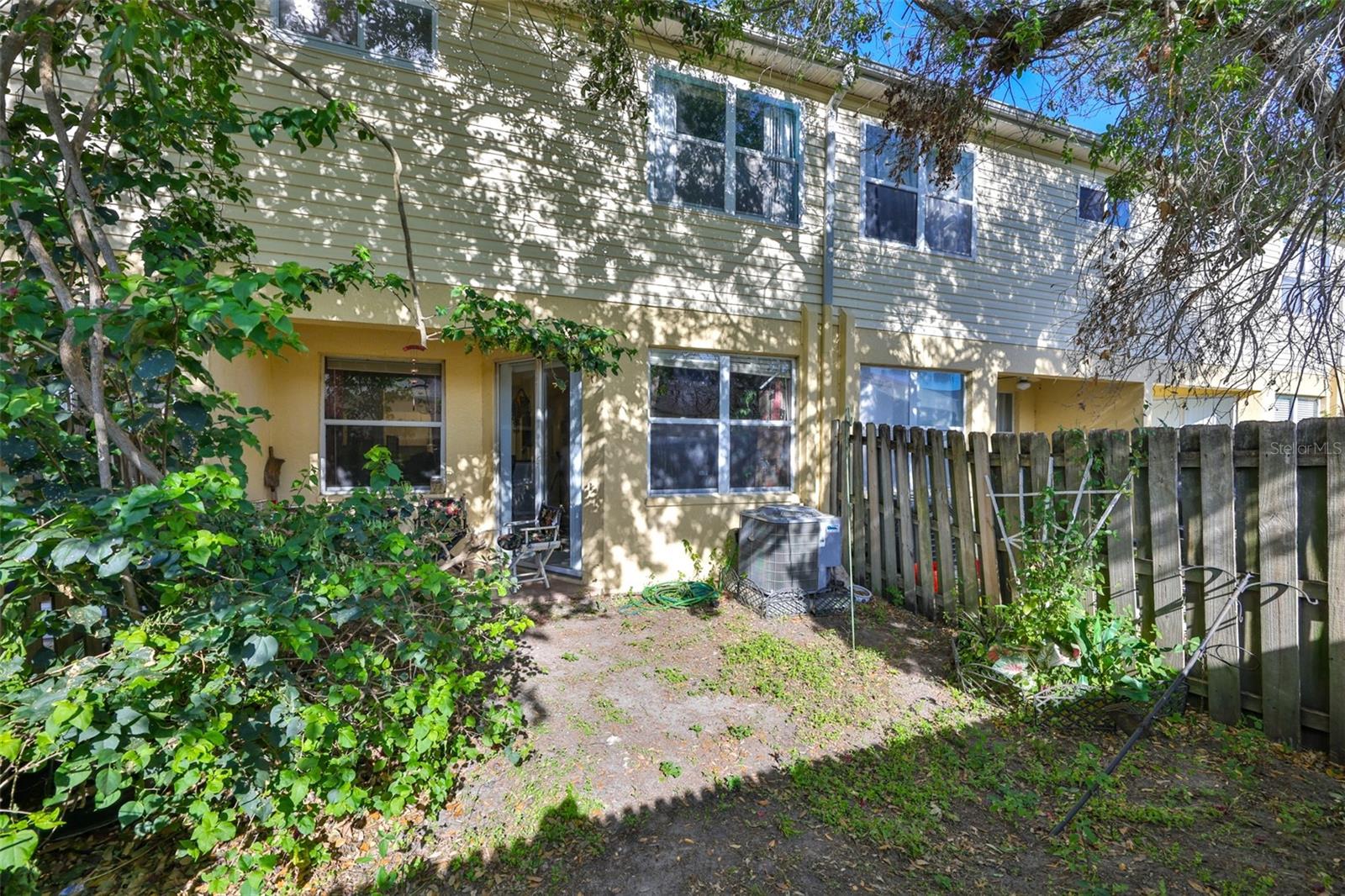 Image 21 of 48 For 6400 46th Avenue N 71