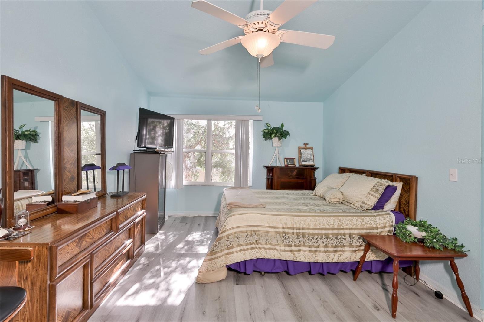 Image 34 of 48 For 6400 46th Avenue N 71