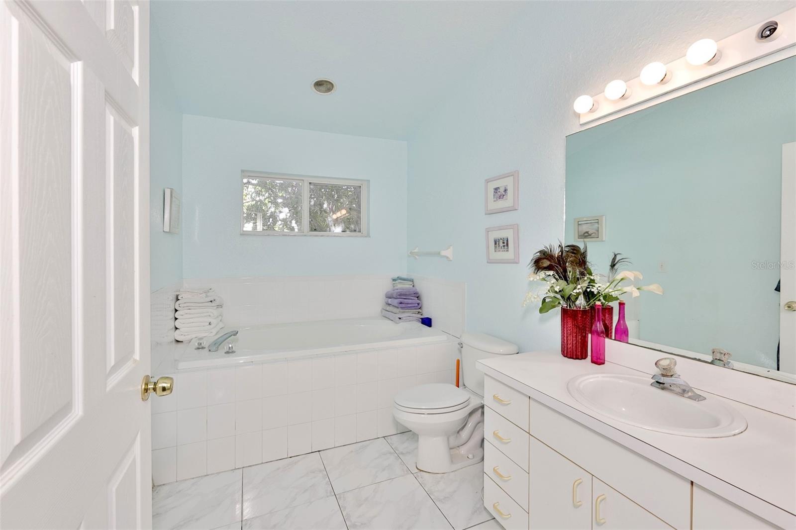 Image 39 of 48 For 6400 46th Avenue N 71