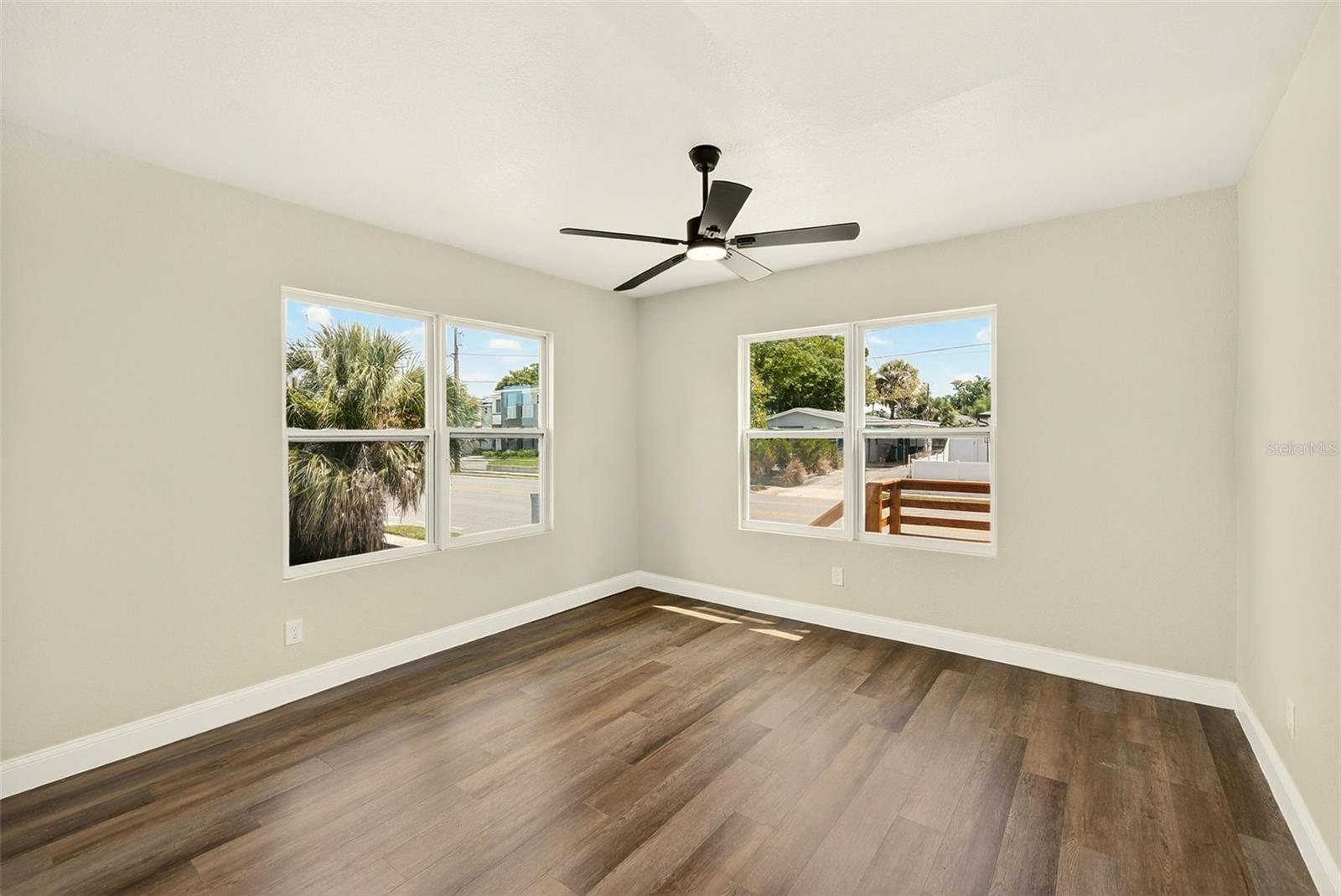 Image 10 of 35 For 206 Macdill Avenue