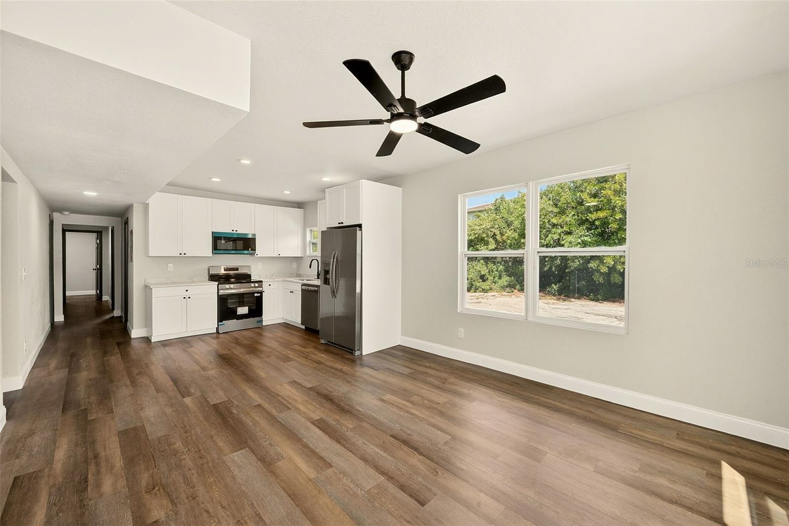 Image 11 of 35 For 206 Macdill Avenue