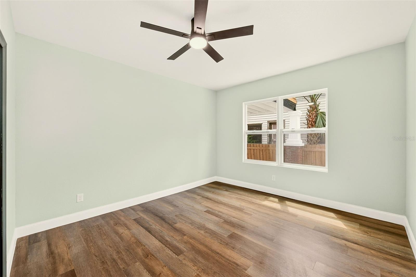 Image 13 of 35 For 206 Macdill Avenue