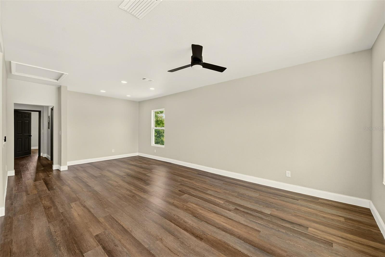 Image 23 of 35 For 206 Macdill Avenue