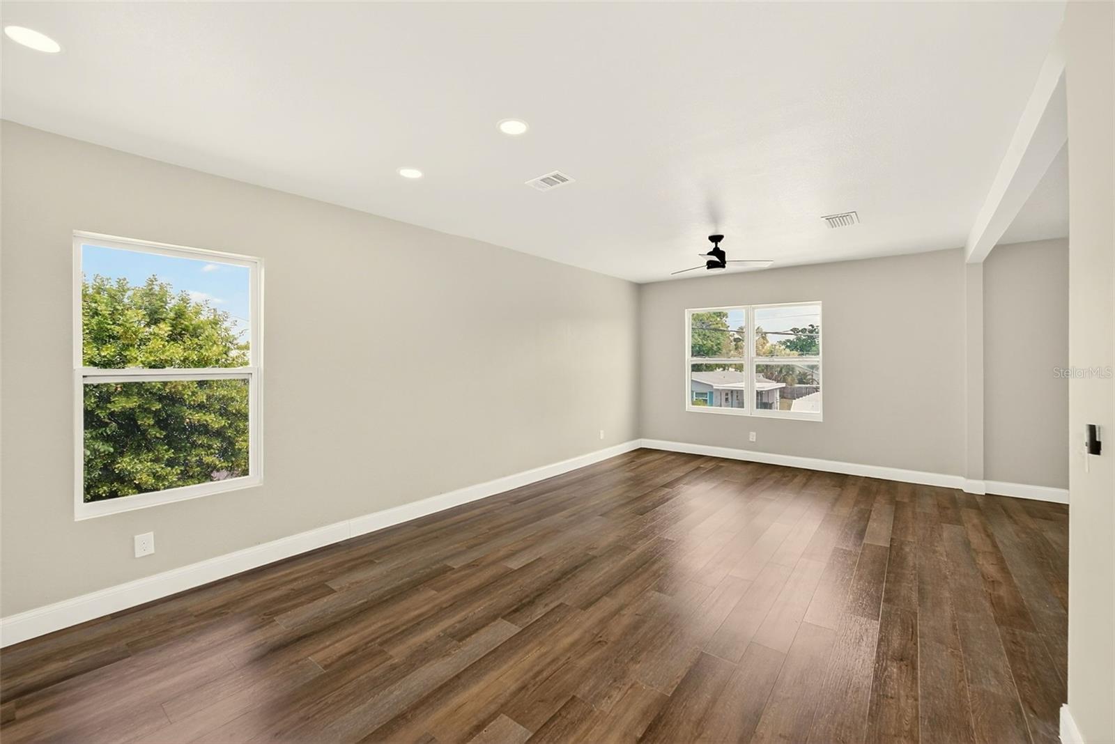 Image 25 of 35 For 206 Macdill Avenue