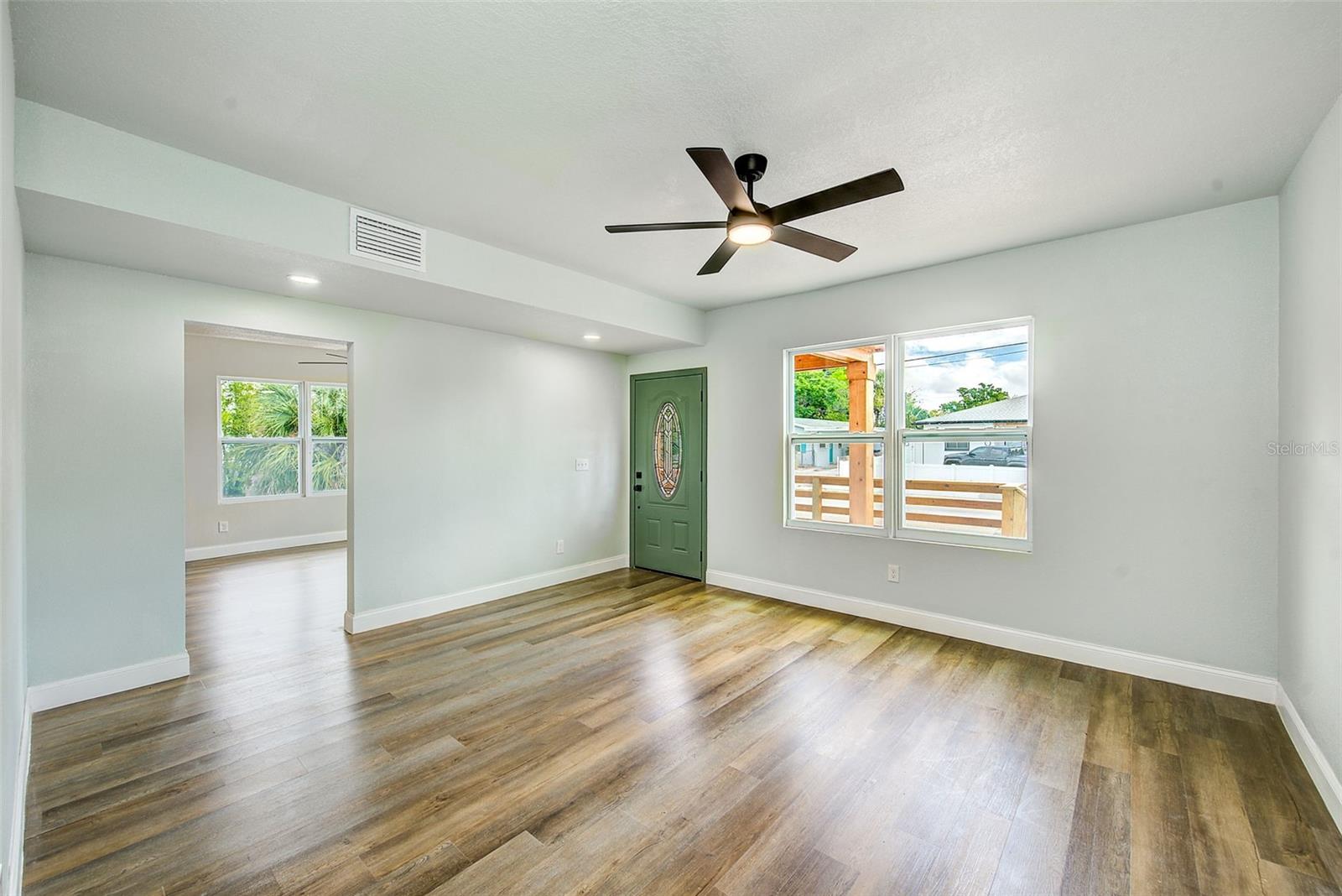 Image 8 of 35 For 206 Macdill Avenue