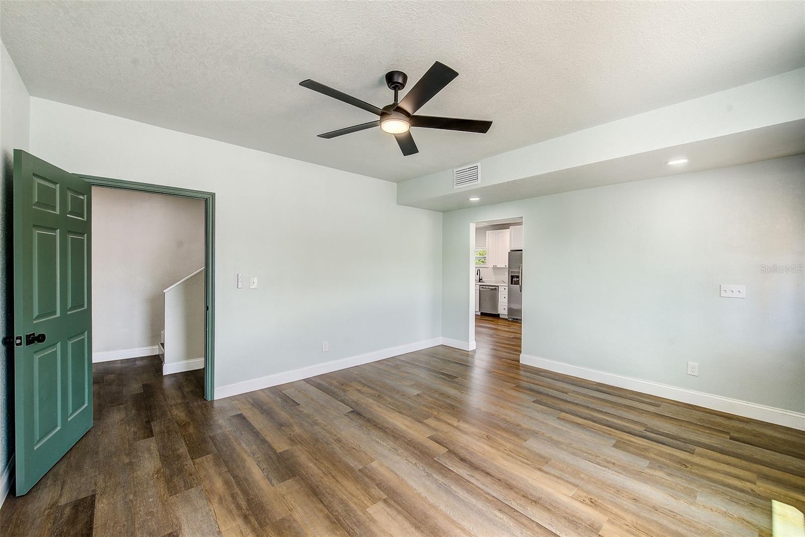 Image 9 of 35 For 206 Macdill Avenue