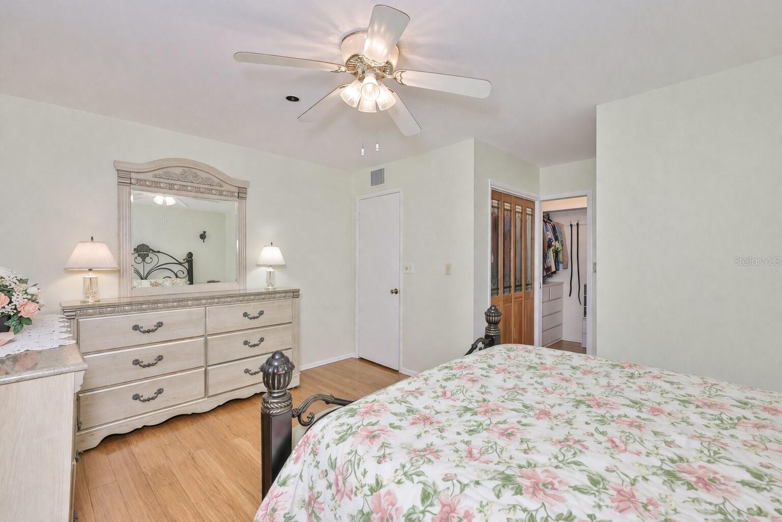 Image 14 of 21 For 608 La Jolla Avenue