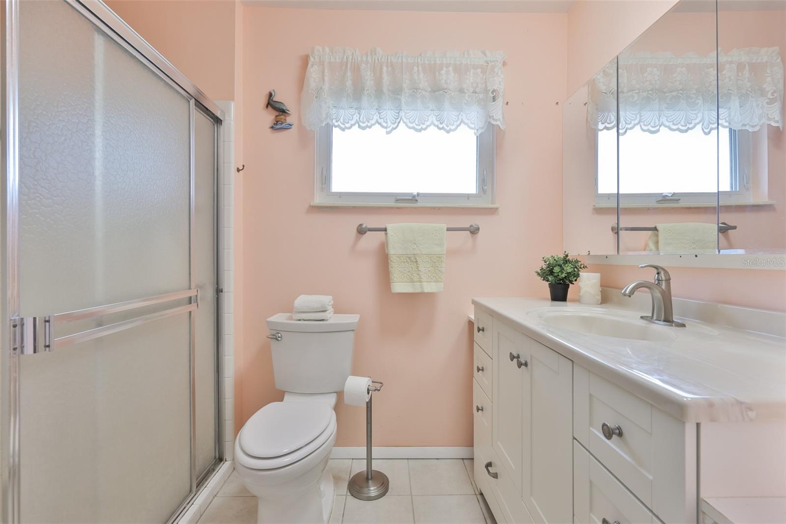 Image 16 of 21 For 608 La Jolla Avenue