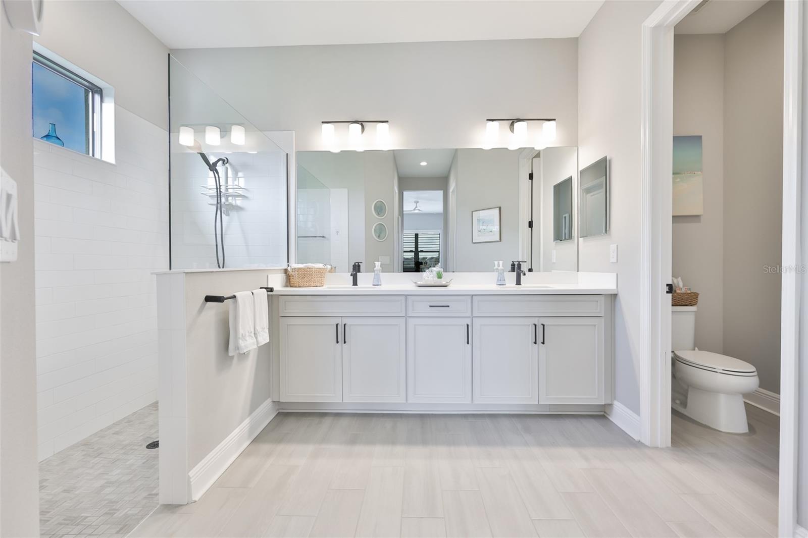 Image 23 of 74 For 14264 Skipping Stone Loop