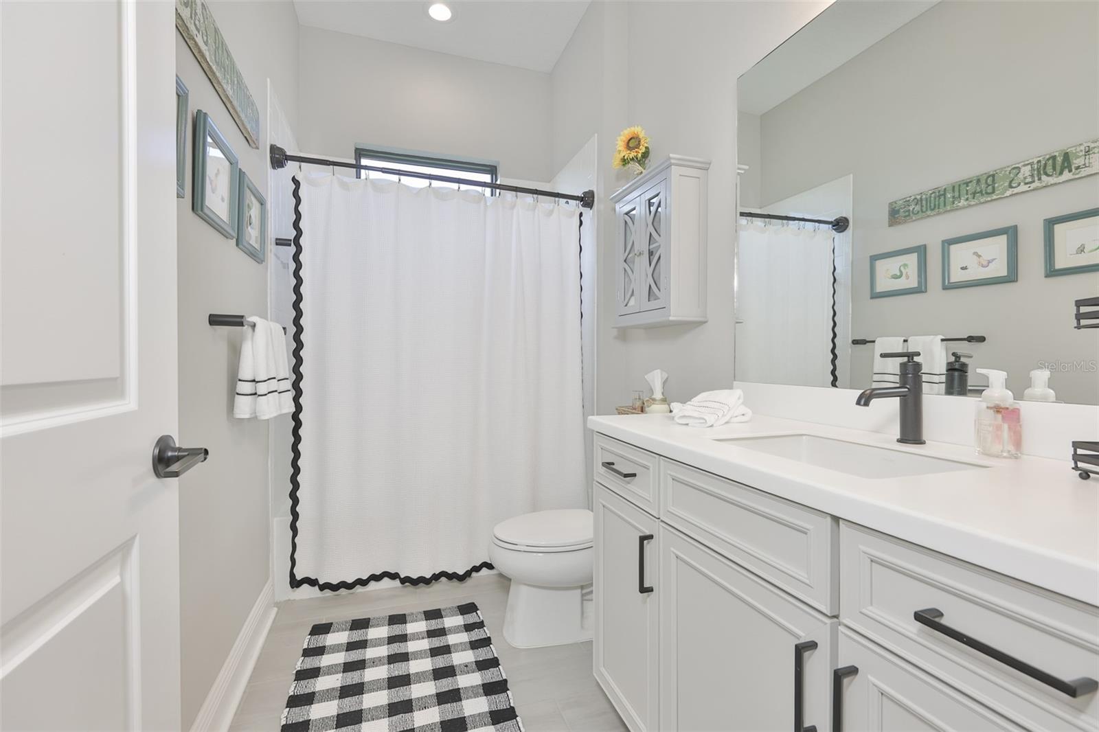 Image 34 of 74 For 14264 Skipping Stone Loop