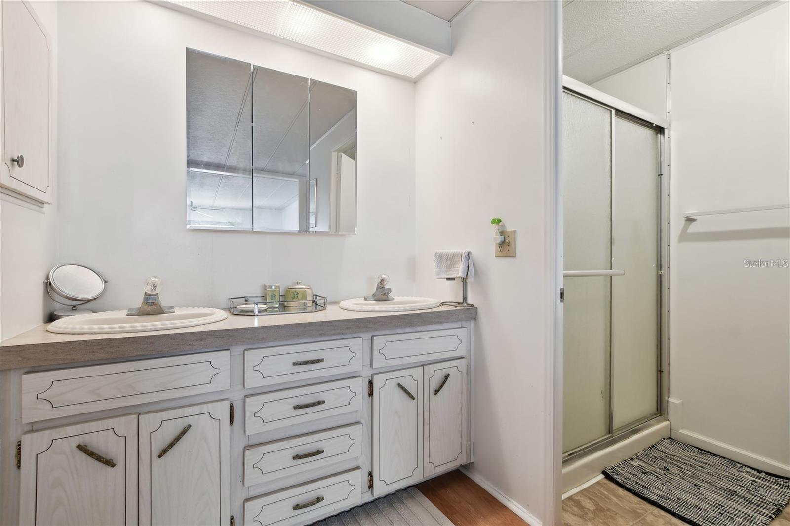 Image 15 of 22 For 13225 101st Street 116