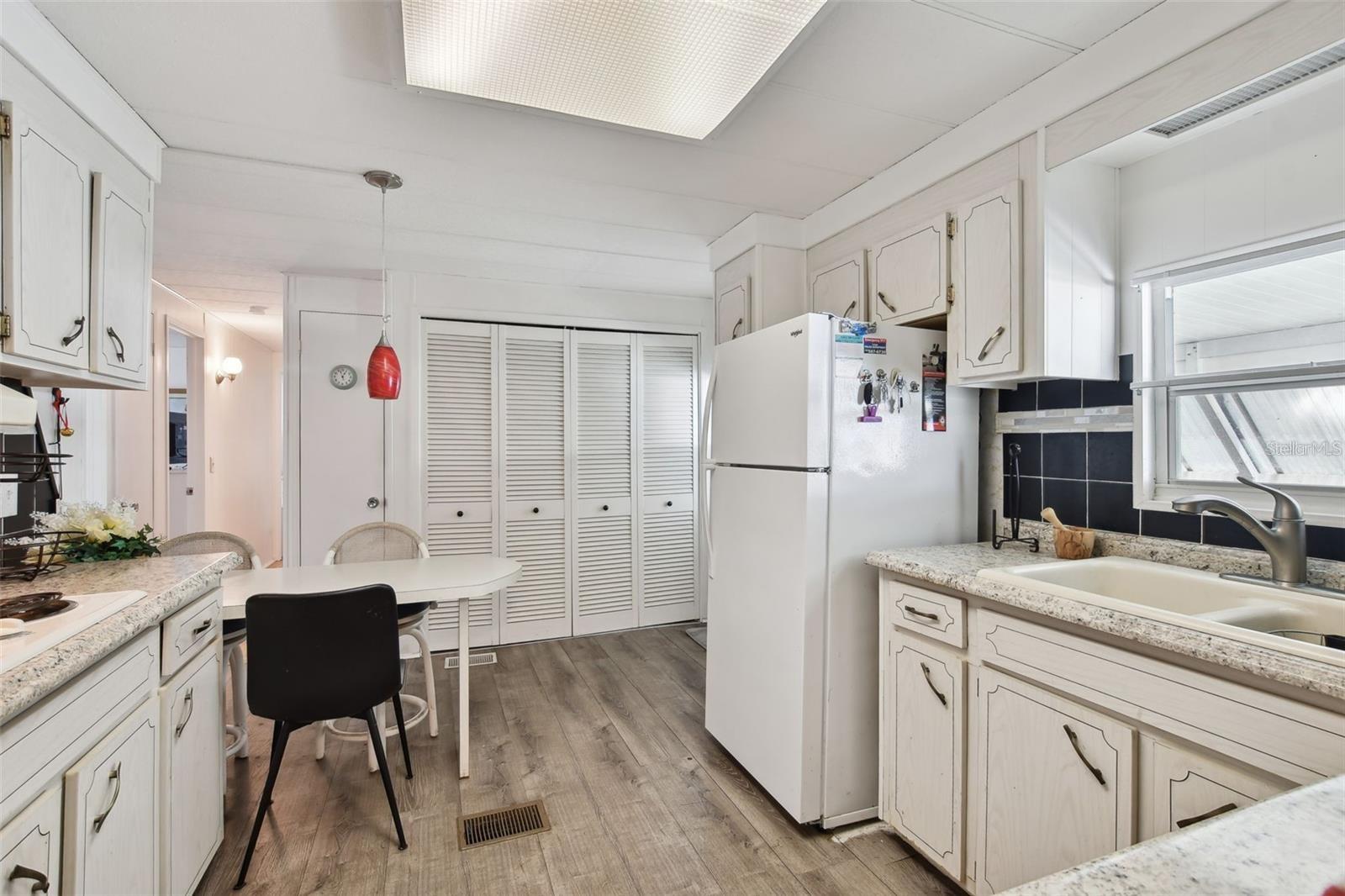 Image 3 of 22 For 13225 101st Street 116