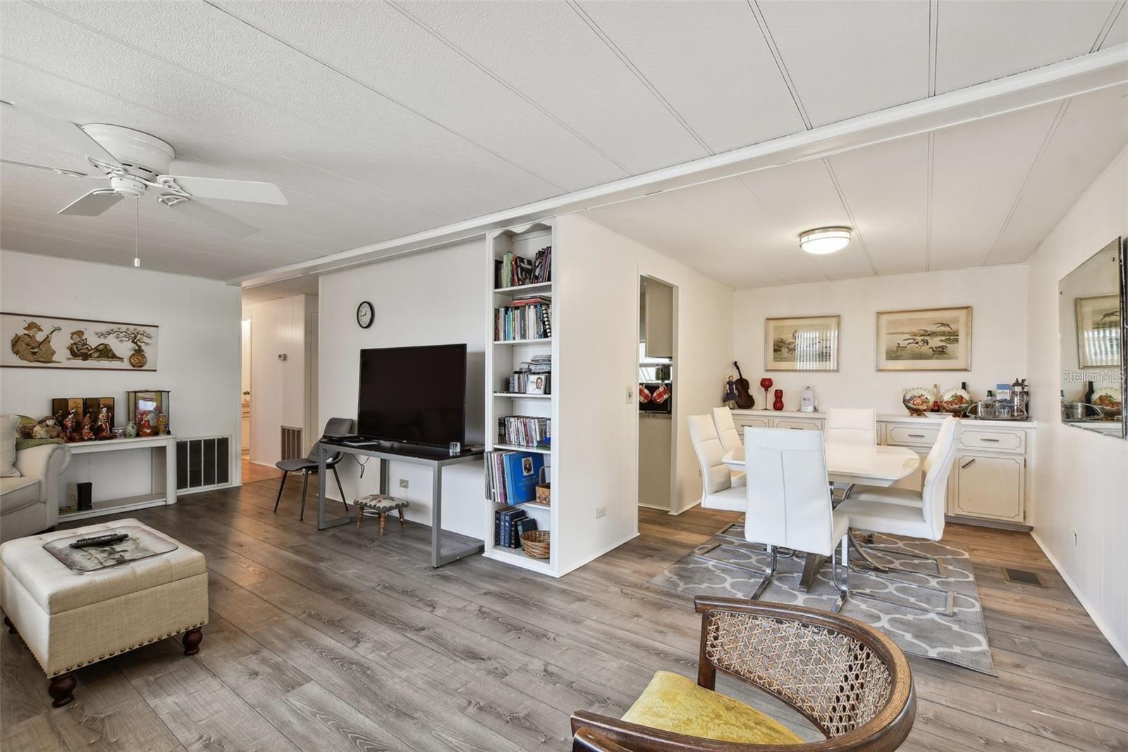 Image 7 of 22 For 13225 101st Street 116