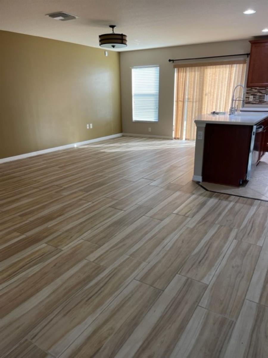 Image 5 of 22 For 2950 Willowleaf Lane