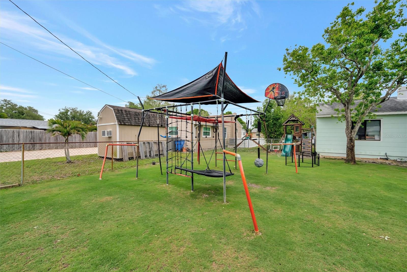 Image 14 of 17 For 751 53rd Avenue N