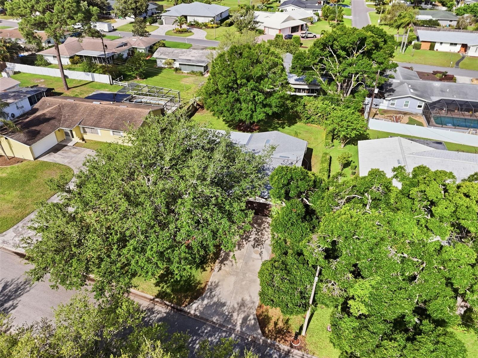 Image 49 of 53 For 2150 Sarazen Drive