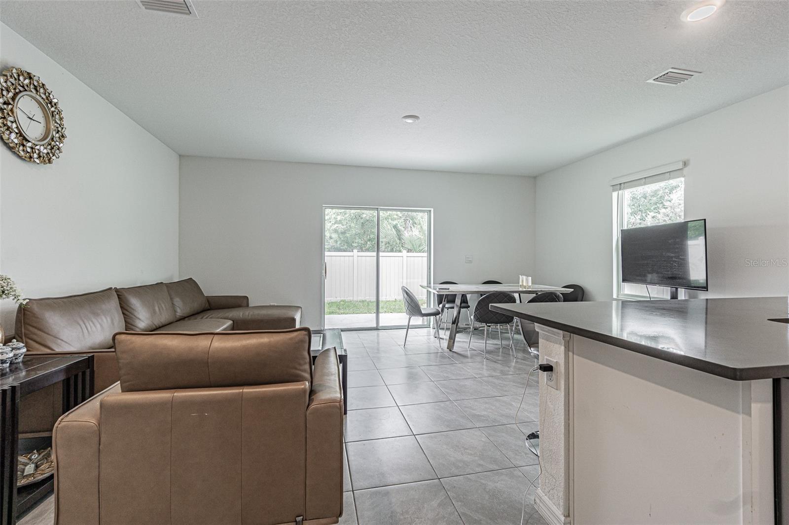 Image 5 of 19 For 6358 Sophie Oaks Court