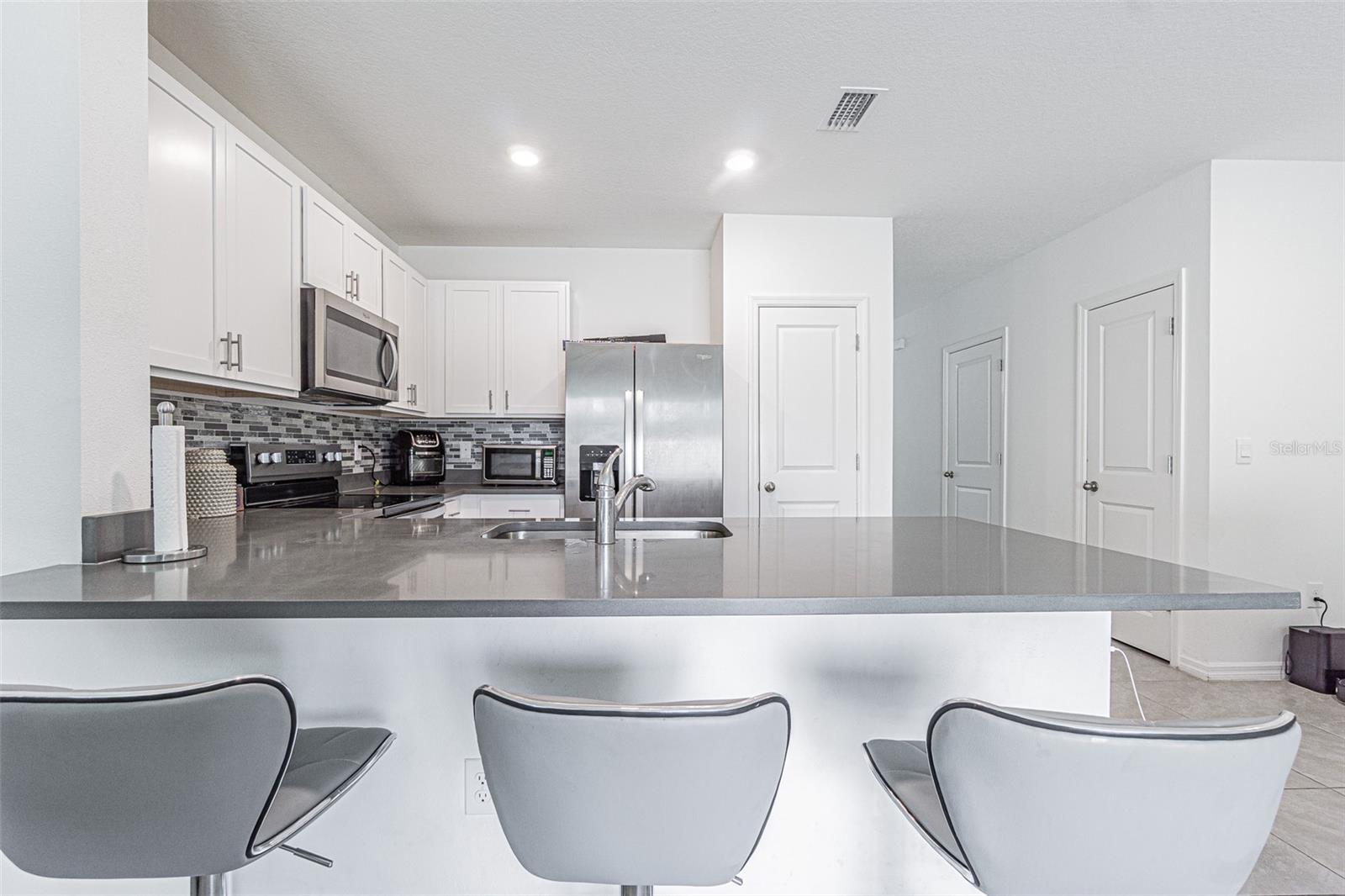 Image 6 of 19 For 6358 Sophie Oaks Court